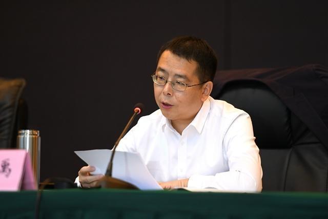 遵义市市长黄伟任上被查：16岁考上大学 几天前在参会